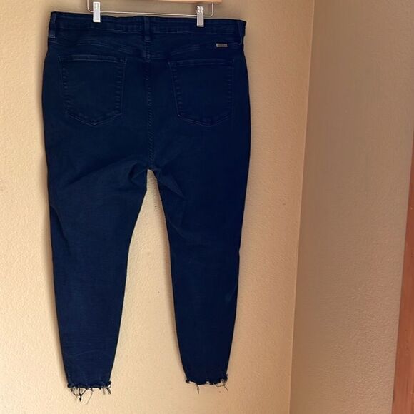 KanCan Jeans 22W Black Distressed at raw hem - Picture 2 of 12